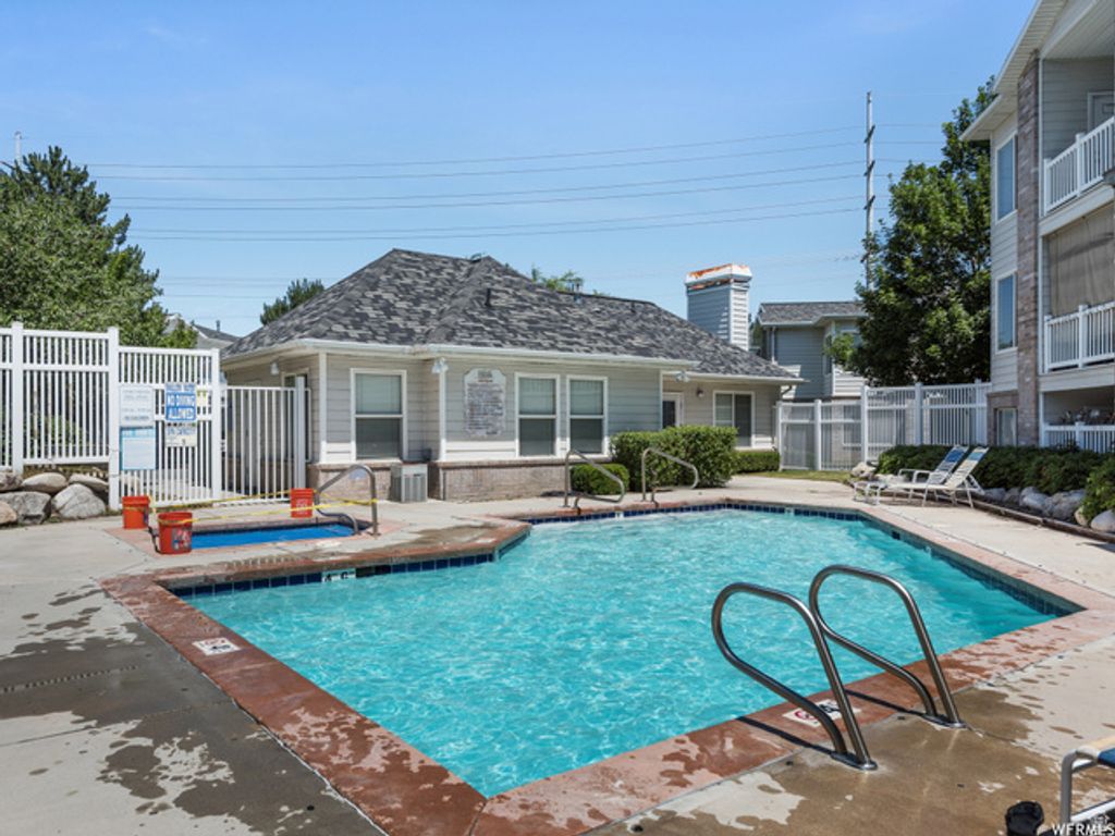 Image 16 of property listing at 1180 E 6600 S #1, Murray, UT 84121