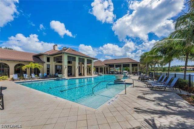 2352 Anguilla DR 201, Naples, FL 34120