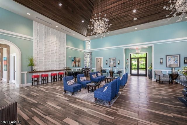 2352 Anguilla DR 201, Naples, FL 34120