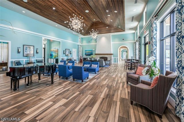 2352 Anguilla DR 201, Naples, FL 34120