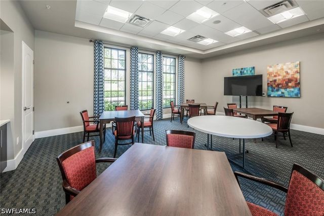2352 Anguilla DR 201, Naples, FL 34120