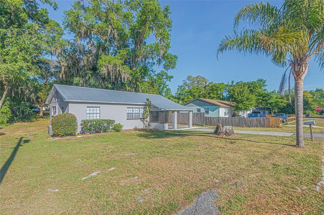 414 N BOSTON AVENUE, Deland, FL 32724