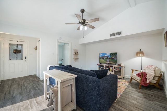 4410 Chapman Street, The Colony, TX 75056