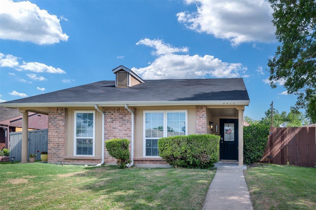 4410 Chapman Street, The Colony, TX 75056