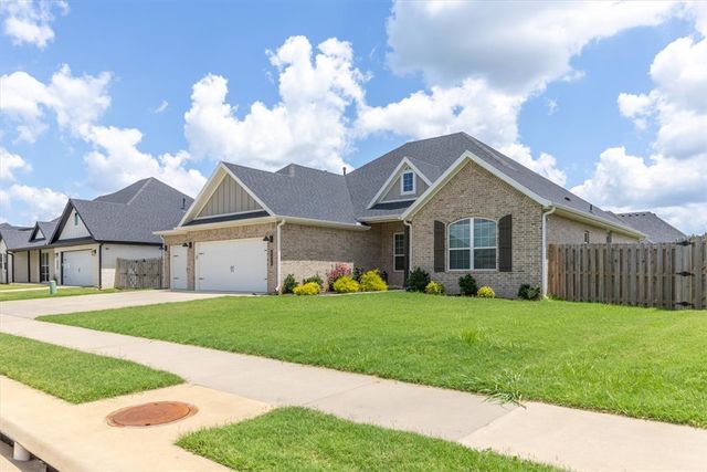 2212 Abbott Lane, Pea Ridge, AR 72751