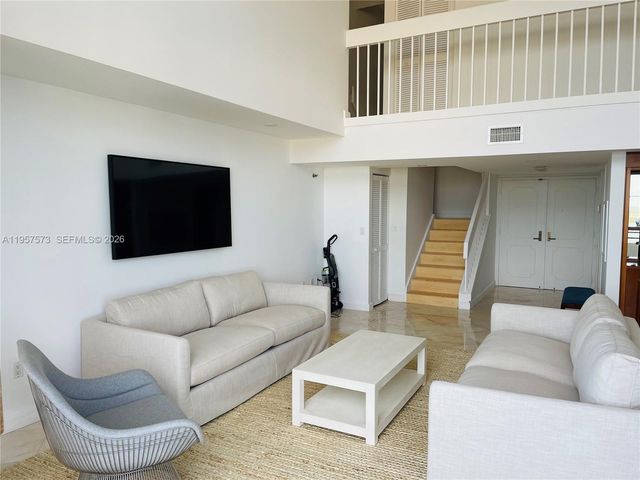 151 SE 15th Rd 2503, Miami, FL 33129