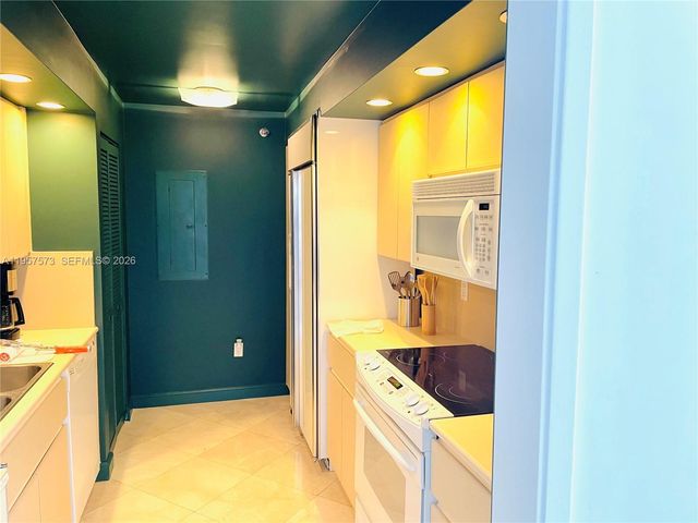 151 SE 15th Rd 2503, Miami, FL 33129