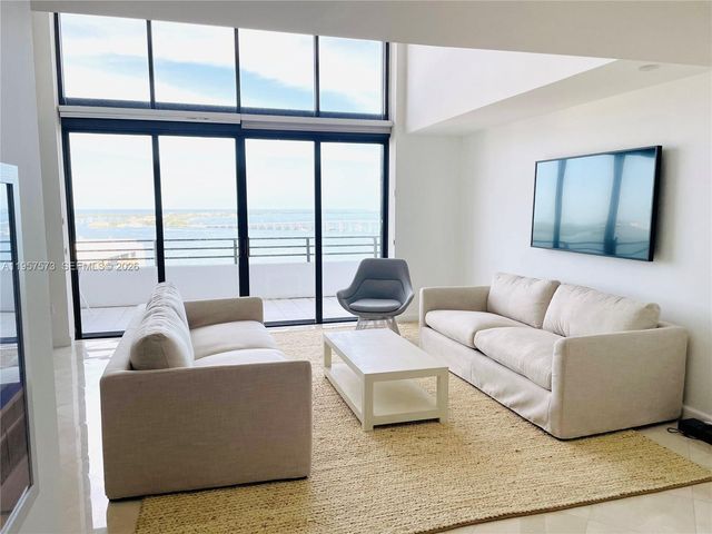 151 SE 15th Rd 2503, Miami, FL 33129