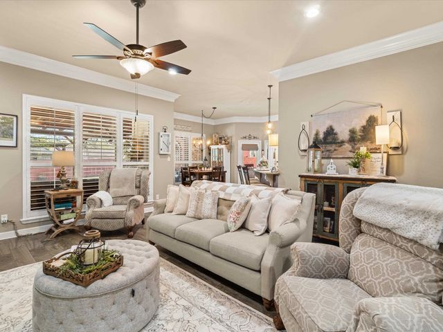 105 Canvasback CT, Gilmer, TX 75645