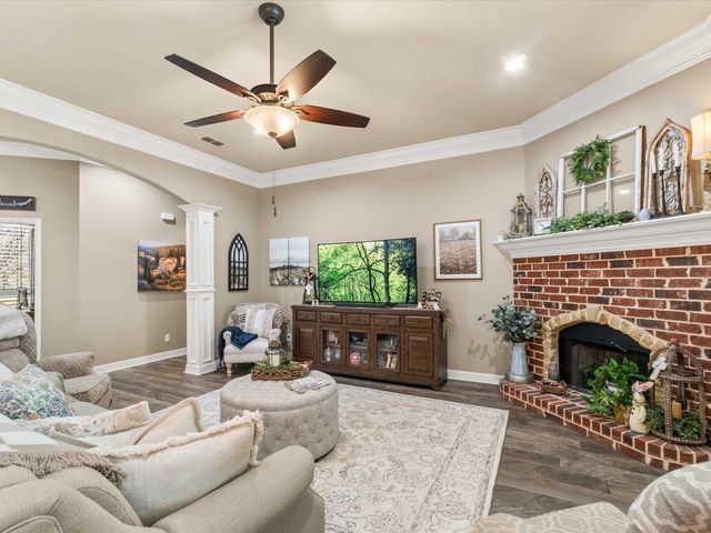 105 Canvasback CT, Gilmer, TX 75645