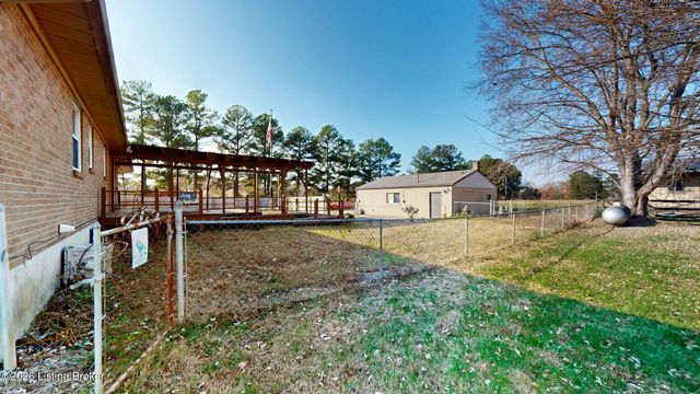 254 Oakridge Ct, Mt Washington, KY 40047