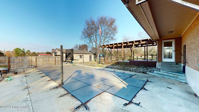 254 Oakridge Ct, Mt Washington, KY 40047