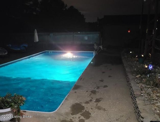 254 Oakridge Ct, Mt Washington, KY 40047