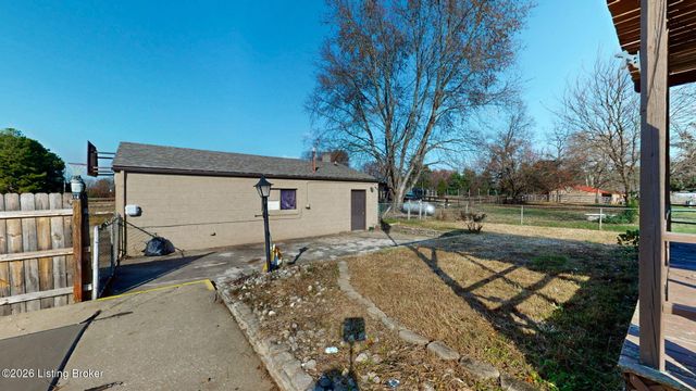 254 Oakridge Ct, Mt Washington, KY 40047