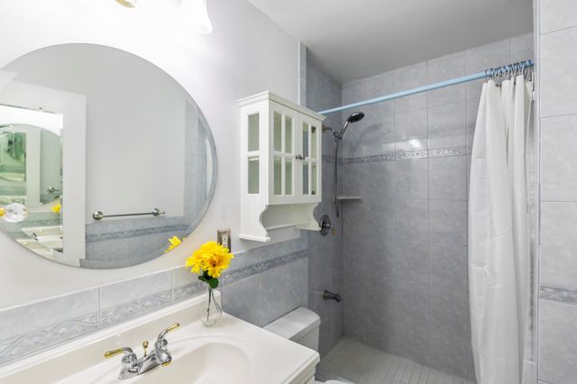 2601 Bellefontaine Street C104, Houston, TX 77025