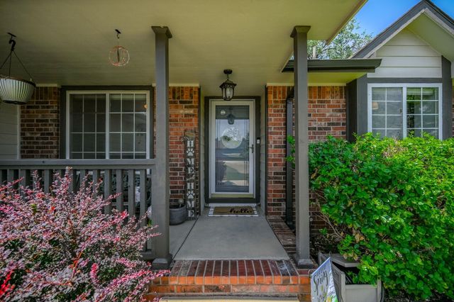 1141 S Longford, Wichita, KS 67207
