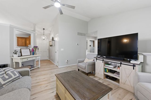 1141 S Longford, Wichita, KS 67207
