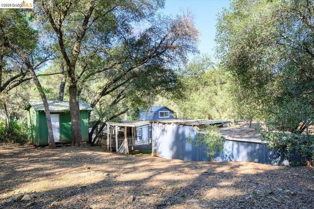 11741 Campo Seco Rd, Sonora, CA 95370