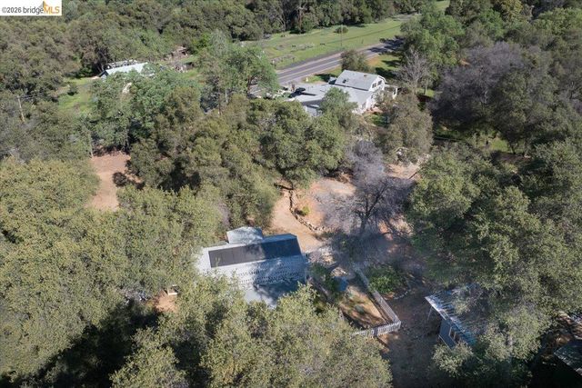 11741 Campo Seco Rd, Sonora, CA 95370