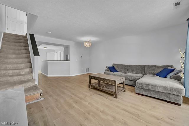 15496 Shaleside Court, Middleburg Heights, OH 44130