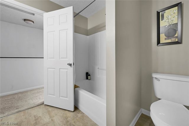 15496 Shaleside Court, Middleburg Heights, OH 44130