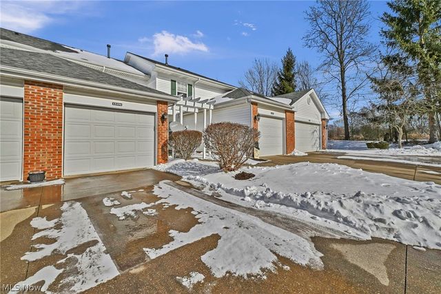 15496 Shaleside Court, Middleburg Heights, OH 44130