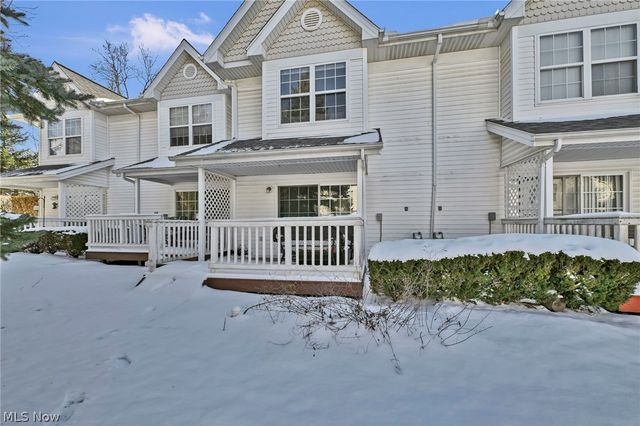 15496 Shaleside Court, Middleburg Heights, OH 44130