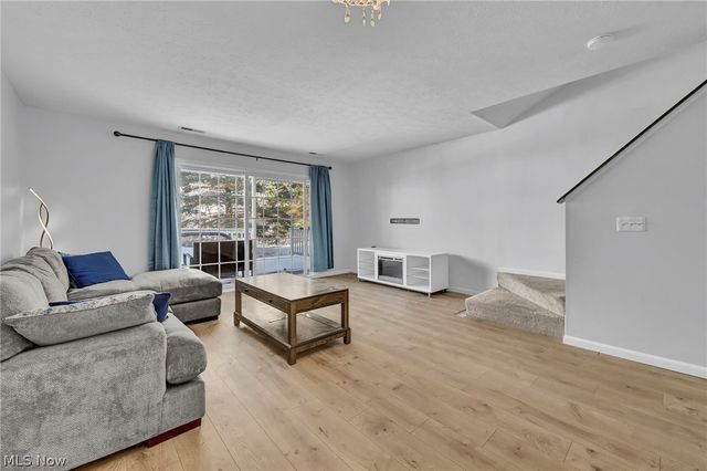 15496 Shaleside Court, Middleburg Heights, OH 44130