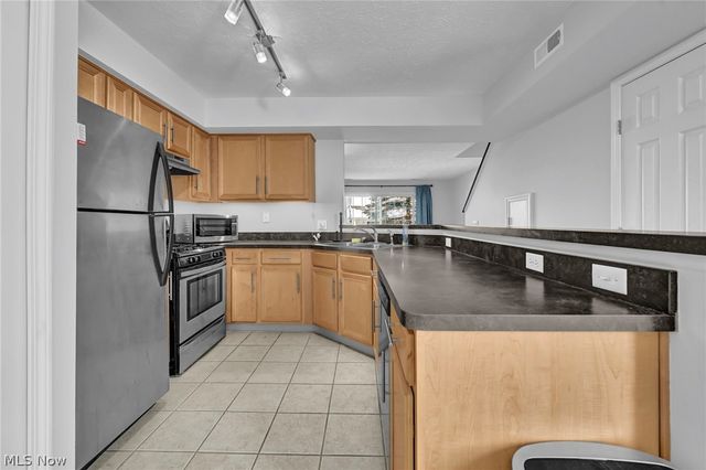 15496 Shaleside Court, Middleburg Heights, OH 44130