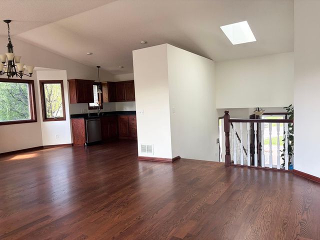 7910 166th Street W, Lakeville, MN 55044