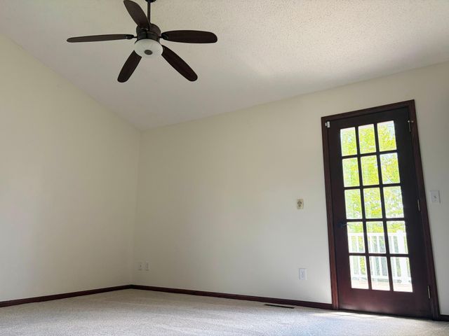 7910 166th Street W, Lakeville, MN 55044