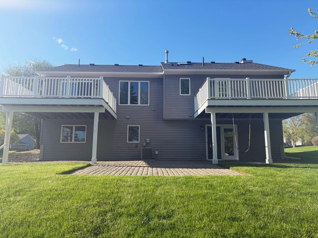 7910 166th Street W, Lakeville, MN 55044