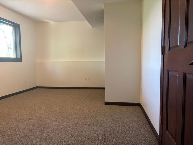 7910 166th Street W, Lakeville, MN 55044