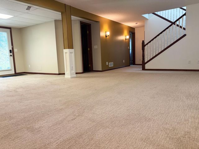 7910 166th Street W, Lakeville, MN 55044