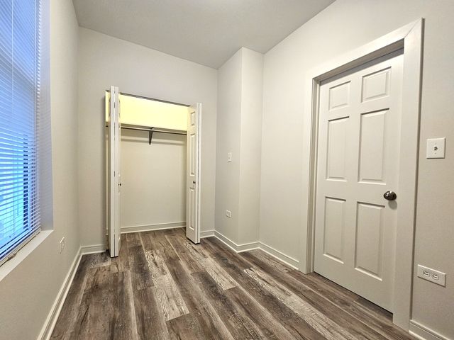 2216 W 21st Place 3F, Chicago, IL 60608