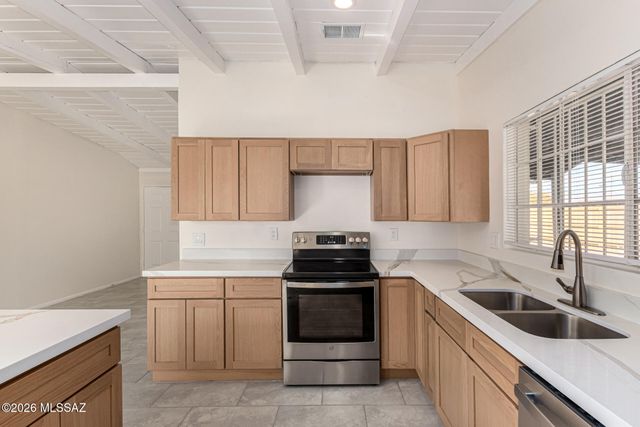 5466 E 6th Street, Tucson, AZ 85711