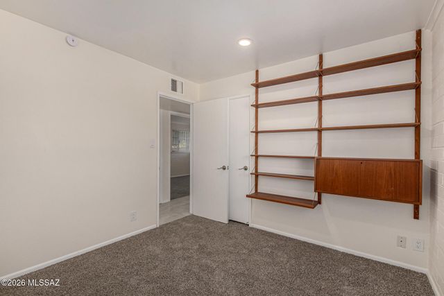 5466 E 6th Street, Tucson, AZ 85711