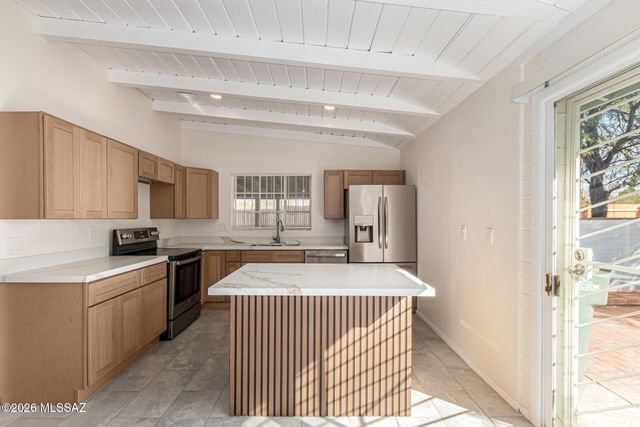 5466 E 6th Street, Tucson, AZ 85711