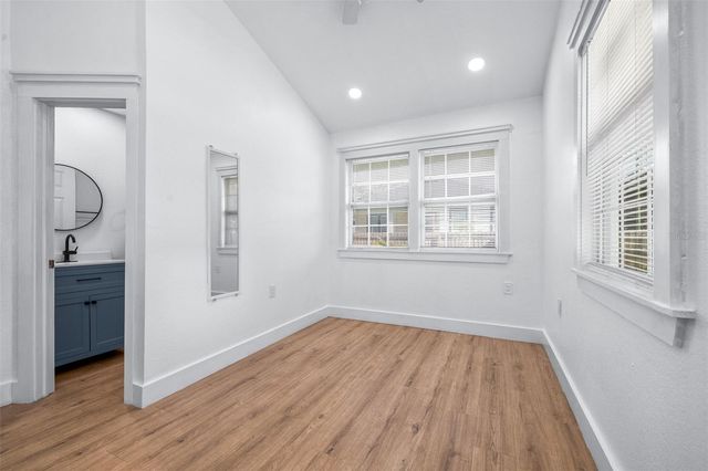 2000 N 32ND STREET, Tampa, FL 33605