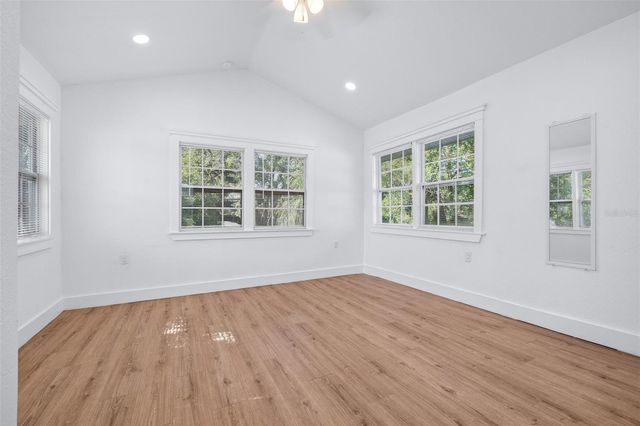 2000 N 32ND STREET, Tampa, FL 33605