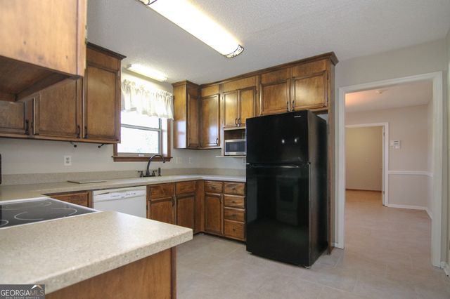 305 Empire Trail, Warner Robins, GA 31088