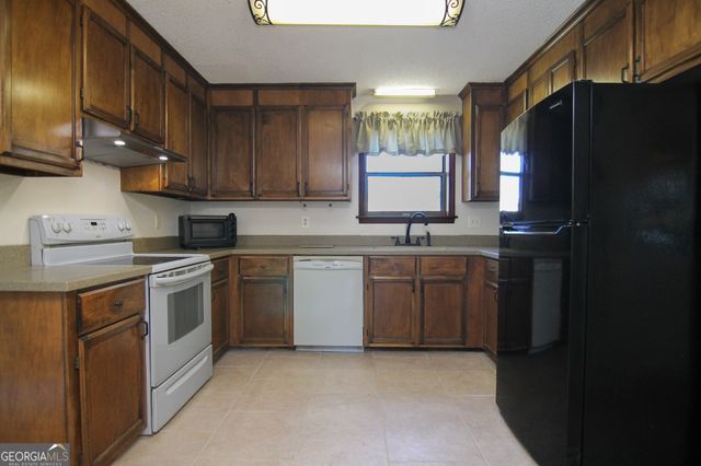 305 Empire Trail, Warner Robins, GA 31088