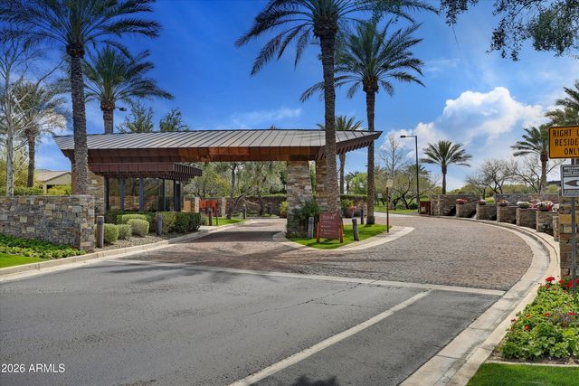 13019 W REDBIRD Road, Peoria, AZ 85383