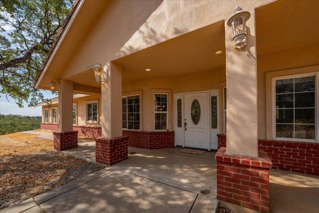 19600 Sunshine Drive, Red Bluff, CA 96080