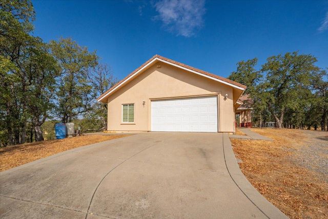 19600 Sunshine Drive, Red Bluff, CA 96080