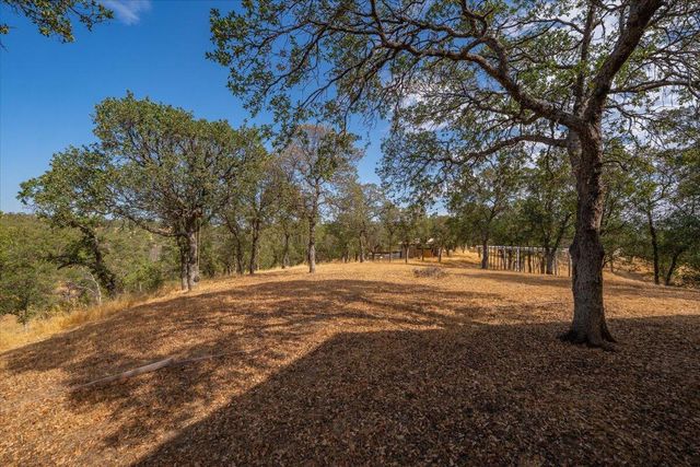 19600 Sunshine Drive, Red Bluff, CA 96080