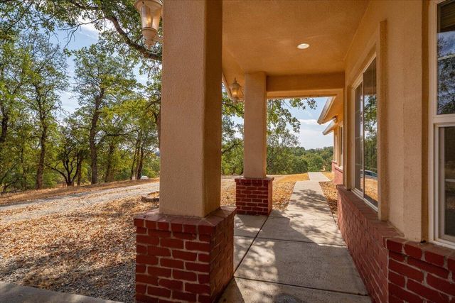 19600 Sunshine Drive, Red Bluff, CA 96080