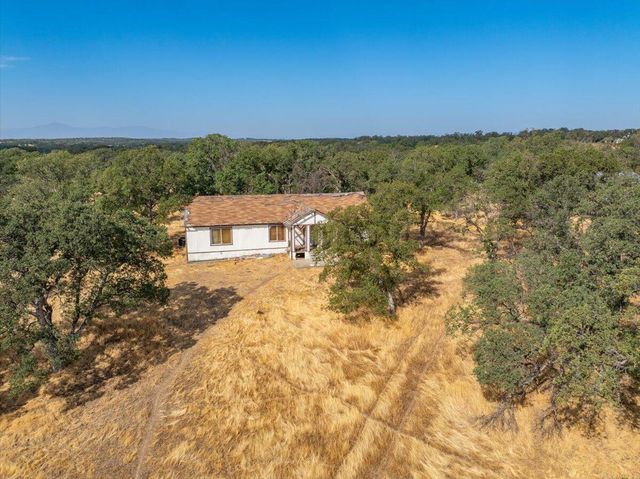 19600 Sunshine Drive, Red Bluff, CA 96080