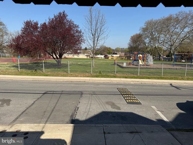 412 PUSEY AVE, Collingdale, PA 19023