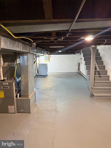 412 PUSEY AVE, Collingdale, PA 19023